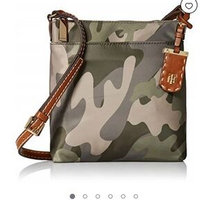 Tommy Hilfiger Julia Camouflage Crossbody Bag-excellent condition